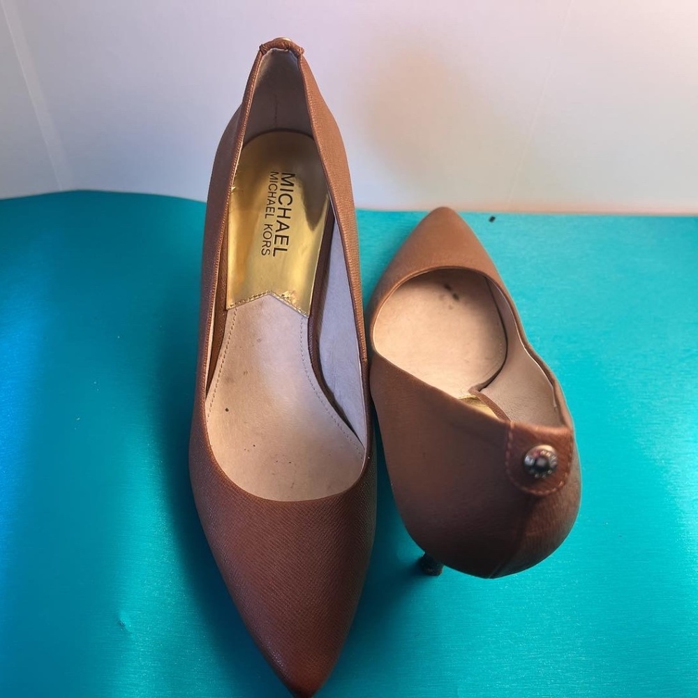 Heels - Picture 4 of 5